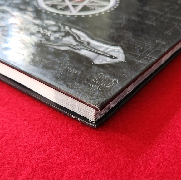 Relics & Rituals Core Rulebook โ Sword & Sorcery โ Hardcover d20 System D&D - Picture 3 of 16